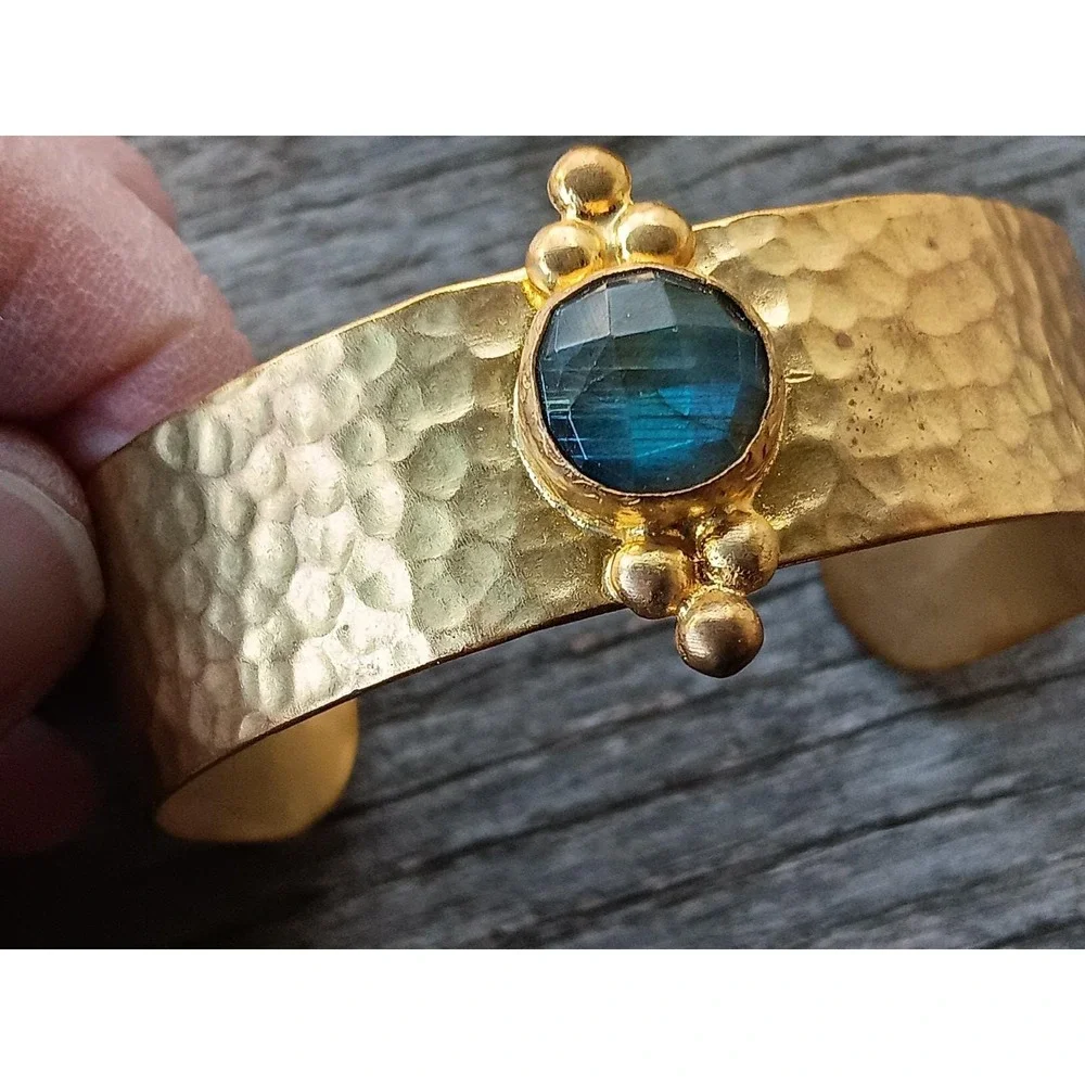 Elenika Meryana Labradorite Cuff Bracelet